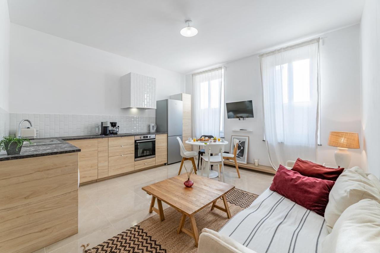 Le Borely: Appartement Climatise Avec 2 Chambres, A 800M De La Plage Marseille Bagian luar foto